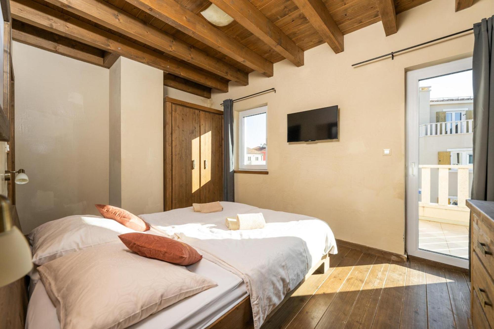 Villa CASTAGNA holiday home Premantura Exterior foto